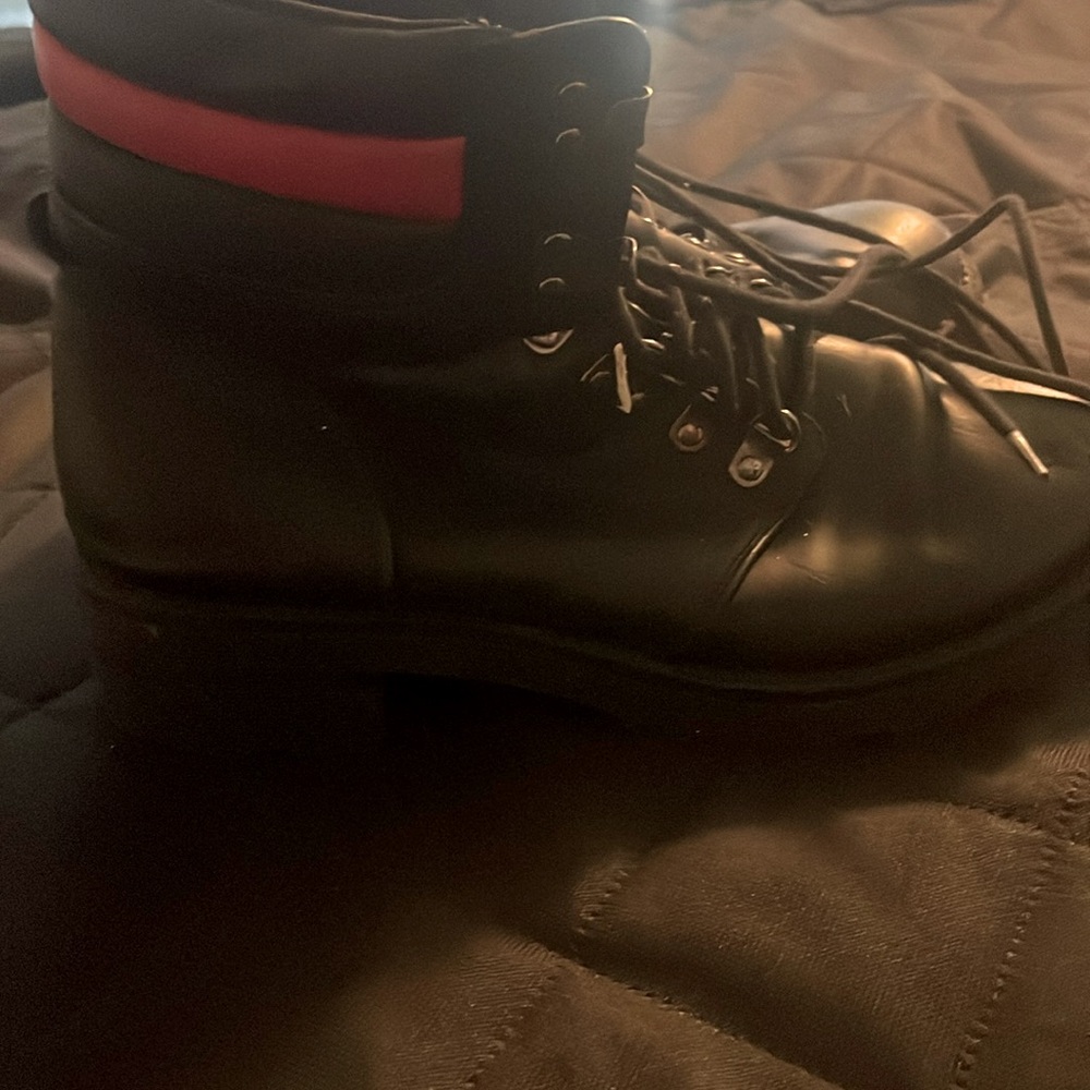Women's boots